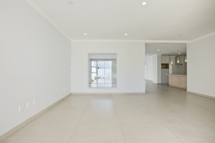 4 Bedroom Property for Sale in Sagewood Western Cape